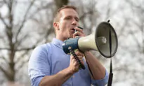 Greitens Vows to ‘Stand Up and Fight Against the Evil’ CCP If Elected to Senate
