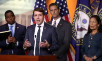 Growing Number of Democrats Decry Party’s Effort to Overturn US House Election in Iowa