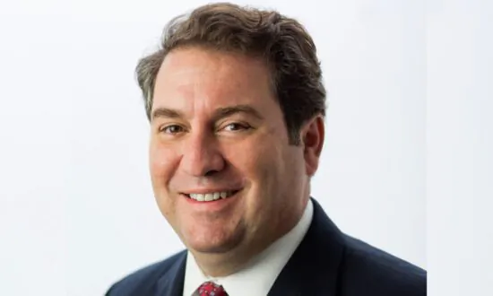 Arizona’s Brnovich, States Not Giving Up on Reviving Trump’s Immigrant Self-Sufficiency Rule