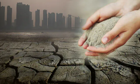 China Insider: Yangtze River Dries up as Dams Worsen the Impact of Drought