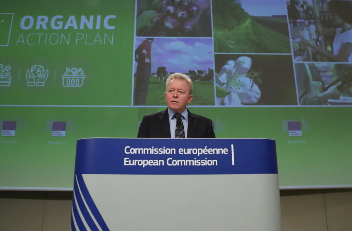 European Commissioner for Agriculture Janusz Wojciechowski holds a news conference on the EU's action plan "For the development of organic production: on the way to 2030", in Brussels, Belgium, on March 25, 2021. (Yves Herman/Pool/Reuters)