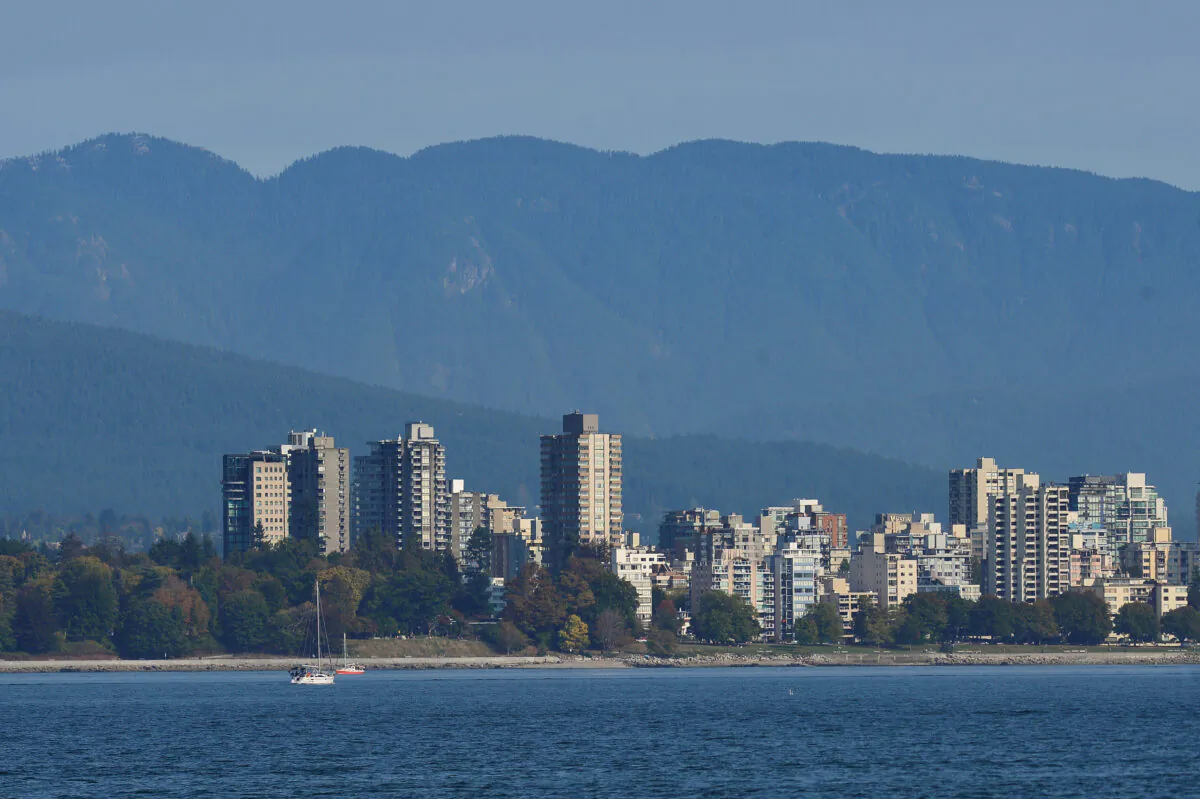 The West End is seen on the mountain-backed skyline of Vancouver, British Columbia, Canada on Sept. 30, 2020. (Reuters/Jennifer Gauthier/File Photo)