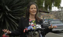 Oakland to Enroll 600 Families of Color in ‘Guranteed Income’ Pilot Program