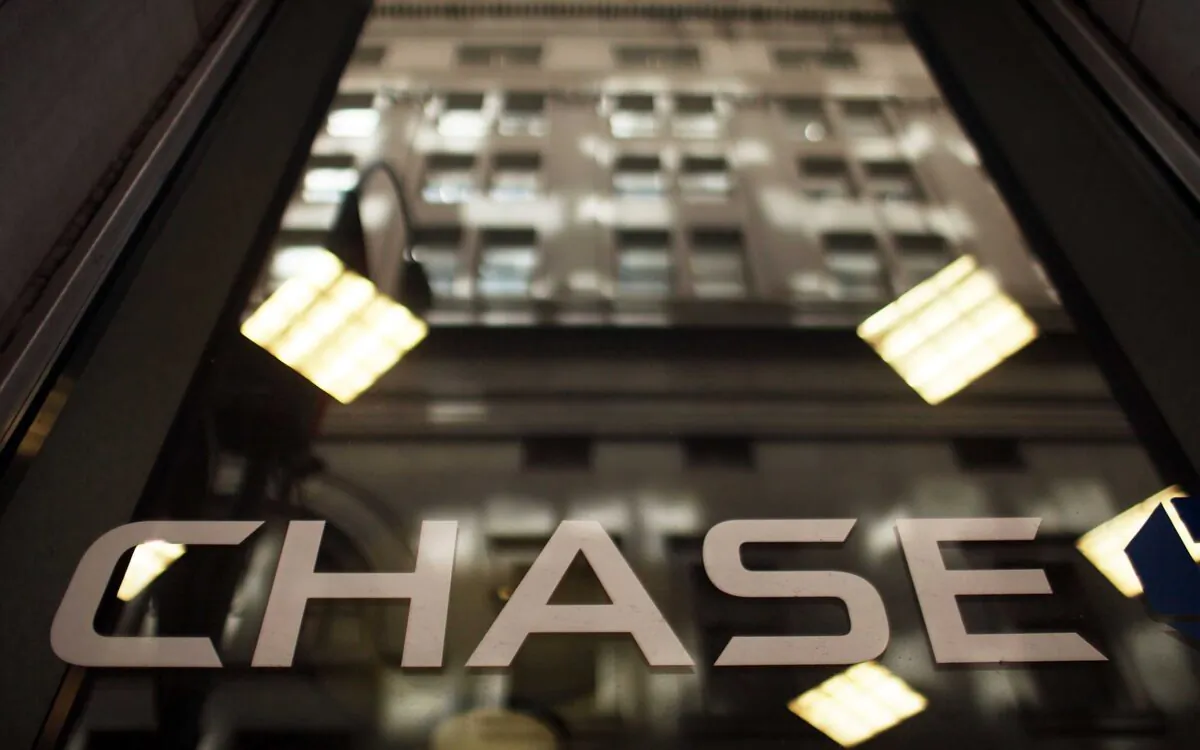 A Chase sign is viewed at a bank branch near the company's New York headquarters, in New York City, on May 11, 2012. (Spencer Platt/Getty Images)