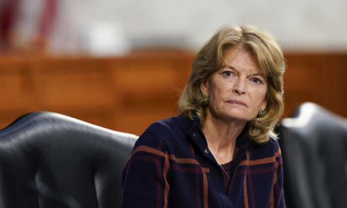 Alaska's Murkowski Reaffirms Her Stance