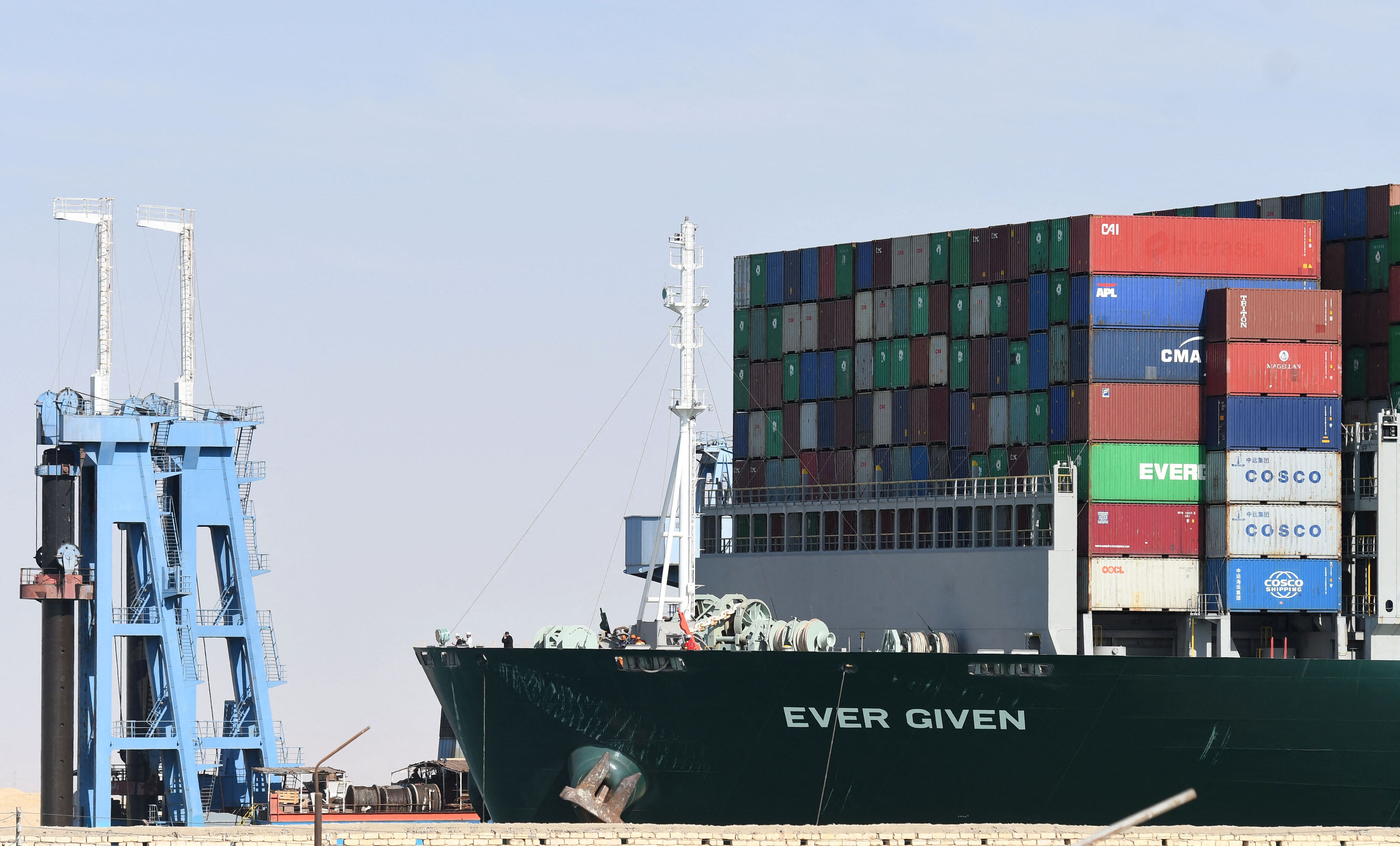 Factors Contributing to Global Shipping Rate Plunge: China Economic Analysts - Vimarsana News