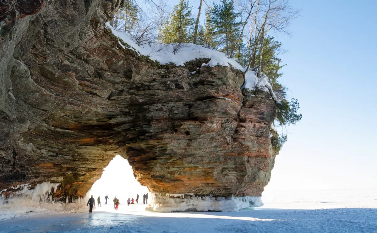 The Apostle Islands National Lakeshore is easily accessible via the new Lake Superior National Scenic Byway. (mattckaiser/Shutterstock)
