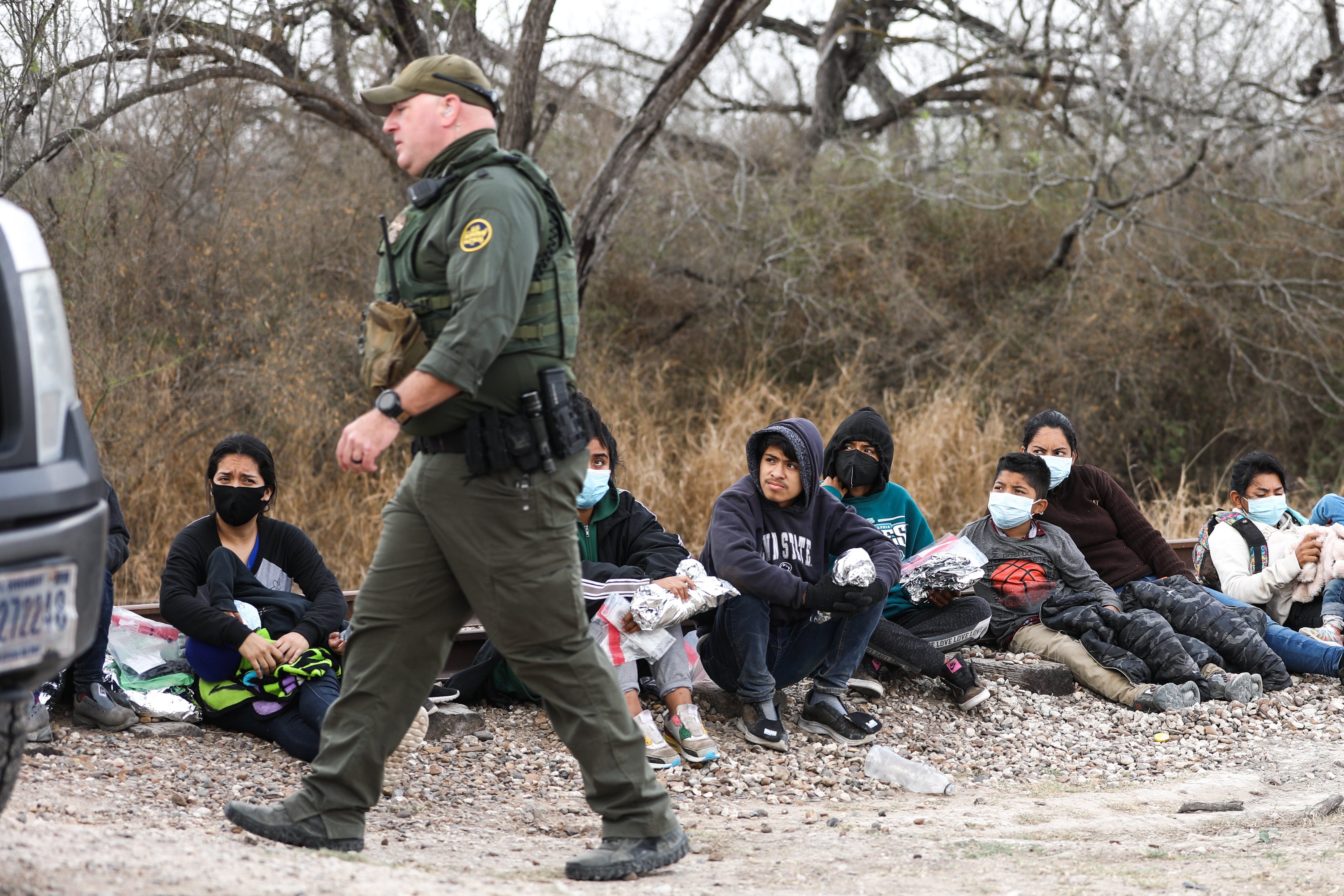Deputy Border Chief Estimates 'Way Over 100,000' Illegal Border Crossers Evaded Capture This Year - Vimarsana News
