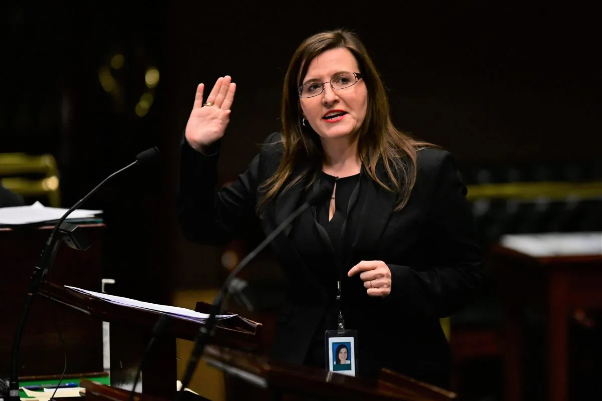 Independent NSW MP Tania Mihailuk speaks at the Parliament of New South Wales in Sydney, Australia on May 12, 2020. (AAP Image/Joel Carrett)