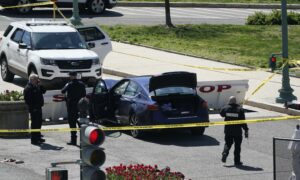 1 Capitol Police Officer Dead, 1 Hurt After Car Crashes Into US Capitol Barrier: Chief