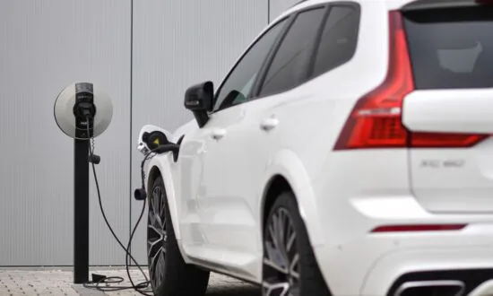 Ministers: UK Car Sector Depends on Incentivised EV Battery Production