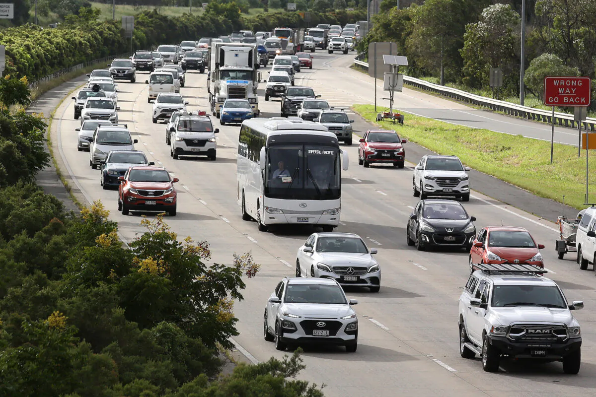 Heavy traffic heads south at Yatala, in Brisbane. The premier says he hopes more people will take public transport. (Jono Searle/Getty Images)
