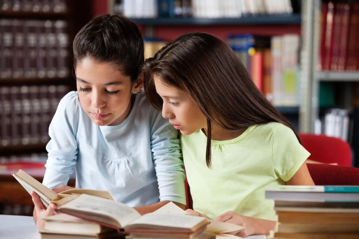 There is plenty of research showing a strong causal relationship between background knowledge and reading comprehension. (Tyler Olson/Shutterstock)