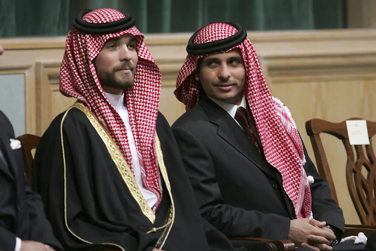Prince Hamza Bin Al-Hussein (R) and Prince Hashem Bin Al-Hussein (L), brothers of King Abdullah II of Jordan, attend the opening of the parliament in Amman, Jordan, on Nov. 28, 2006. (Mohammad abu Ghosh/AP Photo)