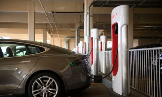 Fuel Costs of Electric Vehicles Overtake Gas-Powered Cars: Study