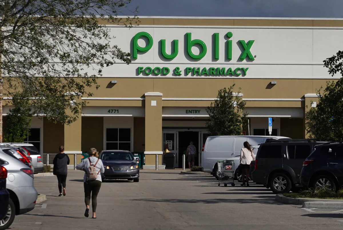 A Publix Food & Pharmacy store where COVID-19 vaccinations were being administered is seen in Delray Beach, Fla., on Jan. 29, 2021. (Joe Raedle/Getty Images)