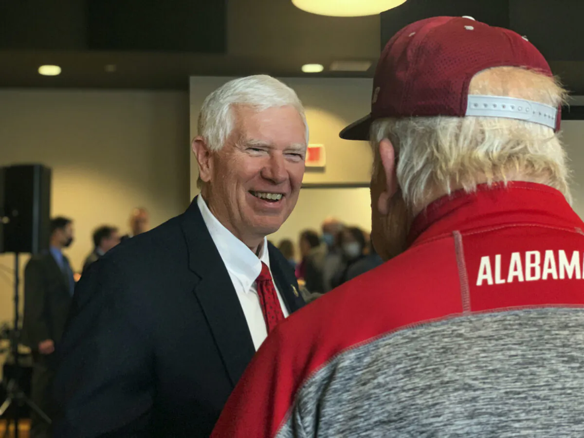 Rep. Mo Brooks (R-Ala.) greets supporters as he announces his campaign for U.S. Senate during a rally in Huntsville, Ala., on March 22, 2021.
(Kim Chandler/AP Photo)