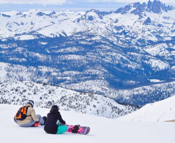 Snowboarder, take, in, the, view, in, mammoth