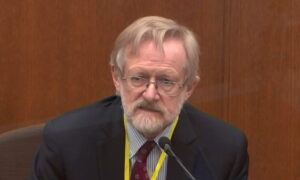 Expert: George Floyd Died From Lack of Oxygen