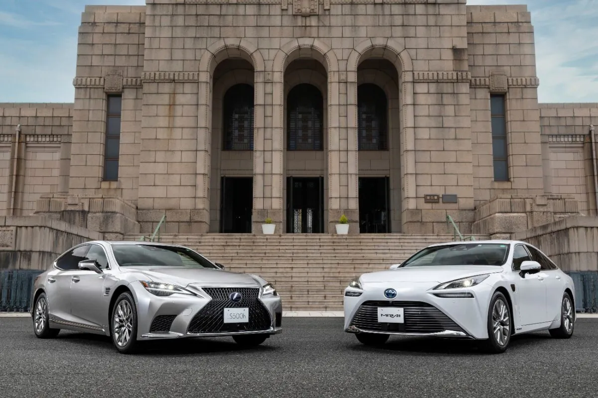 Lexus LS and Toyota Mirai cars in front of the Meiji Memorial Picture Gallery in Shinjuku, Tokyo, Japan. (Toyota/Handout via Reuters)