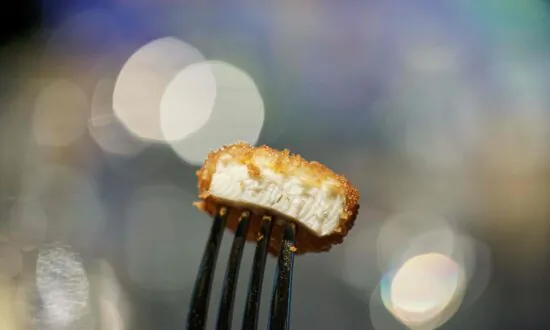 Are Lab-Grown Foods a Threat to the Health of the American People?