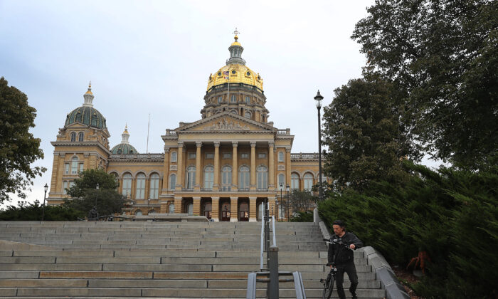 The Iowa State Capitol building is seen on Oct. 09, 2019 in Des Moines, Iowa. (Joe Raedle/Getty Images)