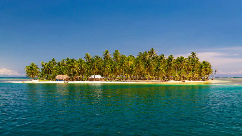 A small tropical island in the San Blas, Panama. (Daniel Lange/ Shutterstock)