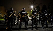 National Guard Deployed Amid Looting, Riots in Minnesota After Black Man Killed by Police