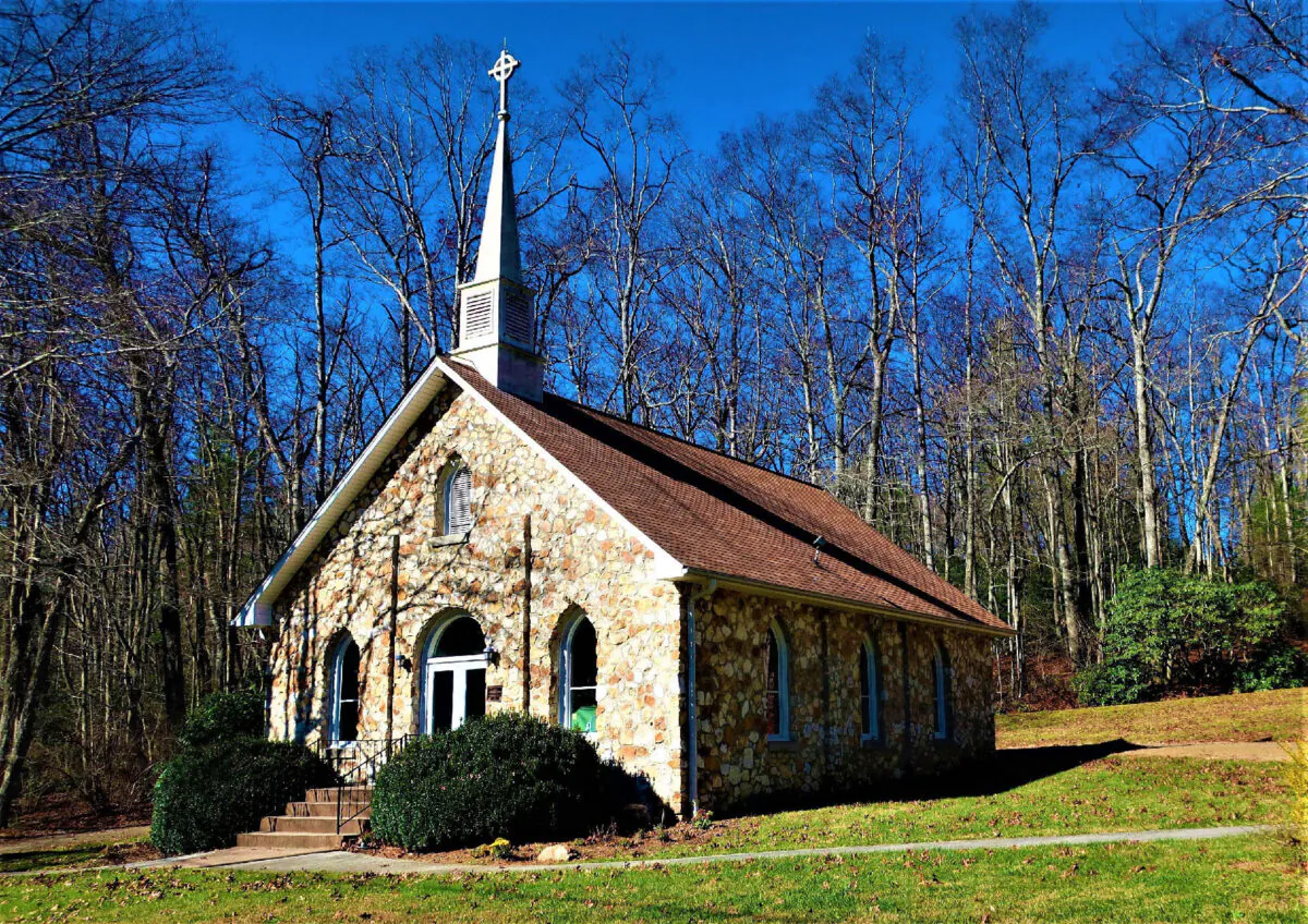 Fieldstone churches, such as the Mayberry Presbyterian Church, dot the Patrick County, Virginia, landscape. (Courtesy of Victor Block)