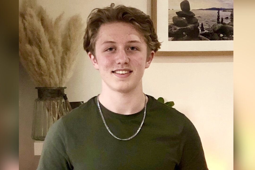 Teen Saves the Life of Woman, 89, Upon Noticing She Hadn’t Collected ...