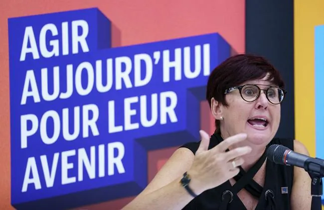 Josee Scalabrini, president of the Federation des syndicats de l'enseignement, responds to a question during a news conference in Montreal, on August 24, 2020. (Paul Chiasson/The Canadian Press)