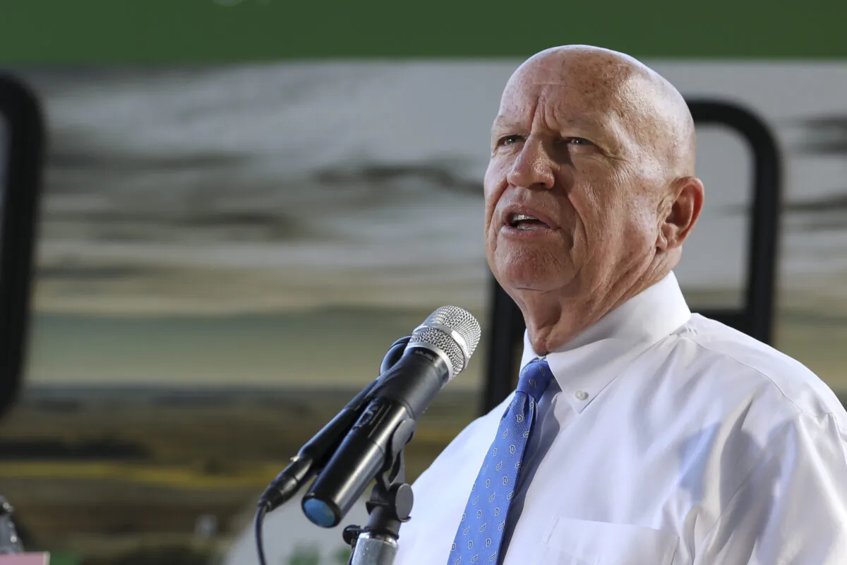 Rep. Kevin Brady (R-Texas) joins Members of Congress and farmers from across the country to rally for the United States-Mexico-Canada Agreement (USMCA) on the National Mall in Washington on Sept. 12, 2019. (Samira Bouaou/The Epoch Times)