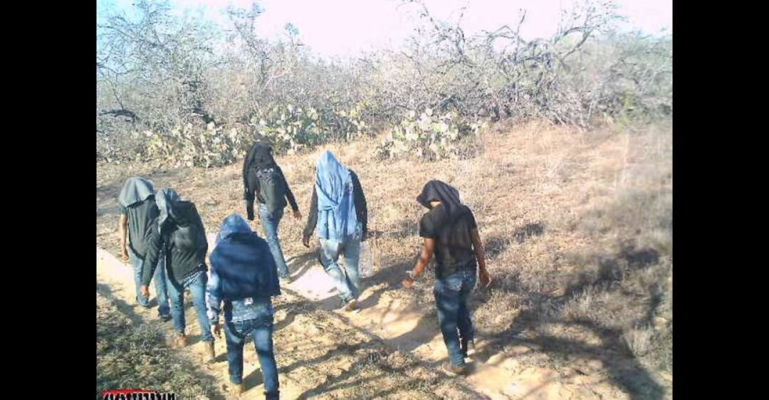 Texas Ranchers Dealing With Armed Smugglers on Land | The Epoch Times