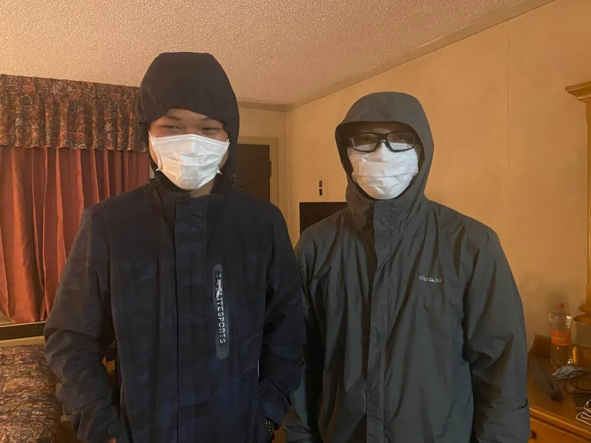Mr. Lee and his 16-year-old son in Mexico (Courtesy of Mr. Lee)