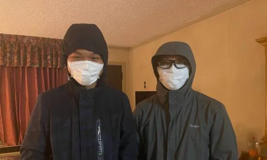 ‘Staying in Hong Kong is a Dead End’: Hong Kong Father and Son Seek Asylum in US