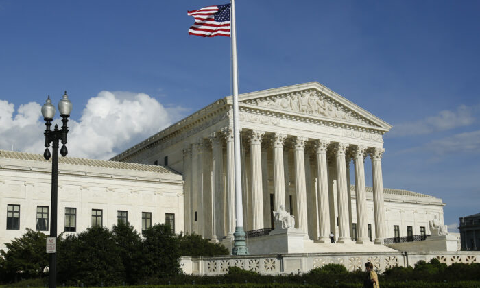 The Supreme Court of the United States in Washington on May 7, 2019. (Samira Bouaou/The Epoch Times)