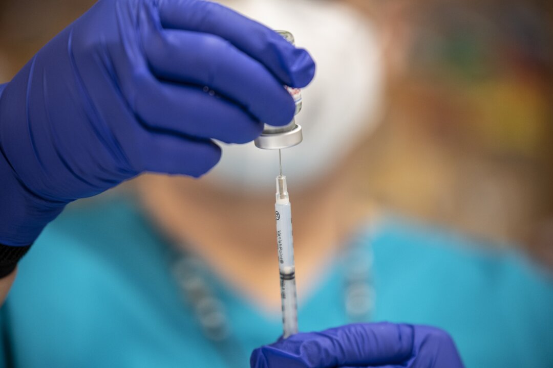 Walgreens Store Mistakenly Administers Saline Instead of COVID Vaccine