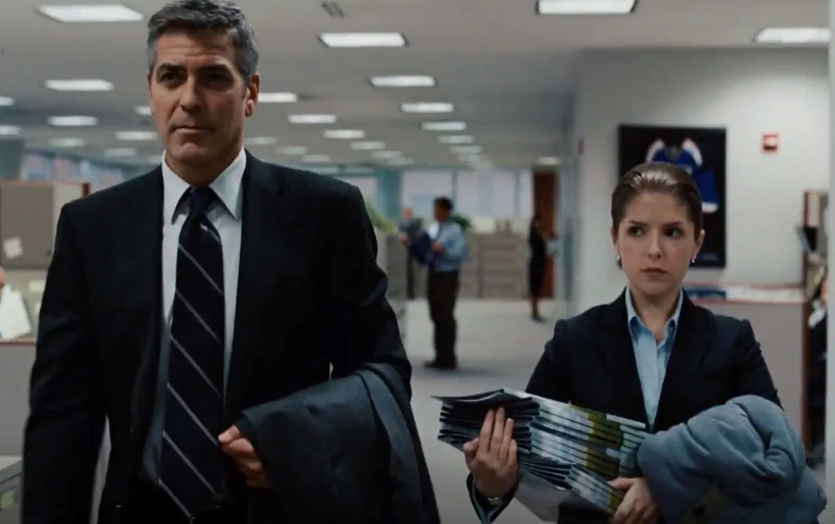 Ryan Bingham (George Clooney) is disconnected from his home life and Natalie Keener (Anna Kendrick) is disconnected from those in her work life. (Paramount Pictures)