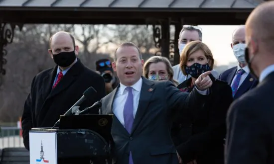 Josh Gottheimer and Others Congressional Members Announce the SALT Caucus for the 118th Congress
