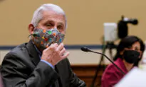 Fauci: India Needs Other Countries to ‘Chip in’ as COVID-19 Cases, Deaths Surge