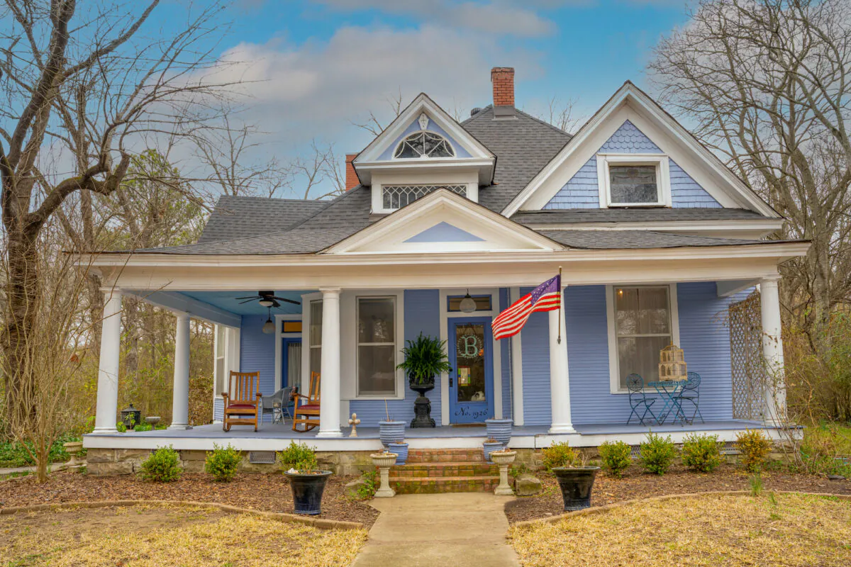 Laine and Kevin Berry's Conway, Arkansas house dates to 1909, late Victorian style. Laine often drove by this house as a teenager and dreamed of owning it. (David Hatfield)