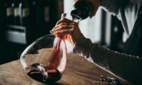 Tips for Serving Wine With Food