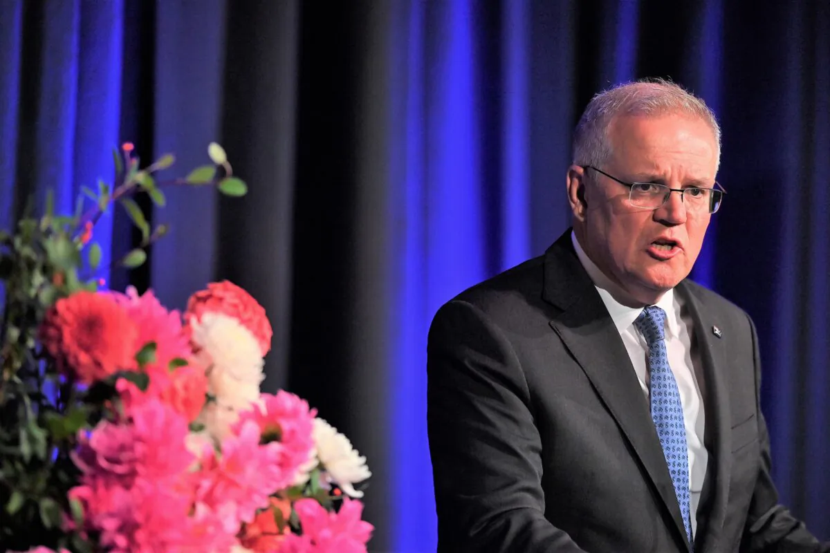 Prime Minister Scott Morrison addresses the Business Council of Australia (BCA) dinner at the Fullerton Hotel, in Sydney, Monday, April 19, 2021. (AAP Image/Joel Carrett)