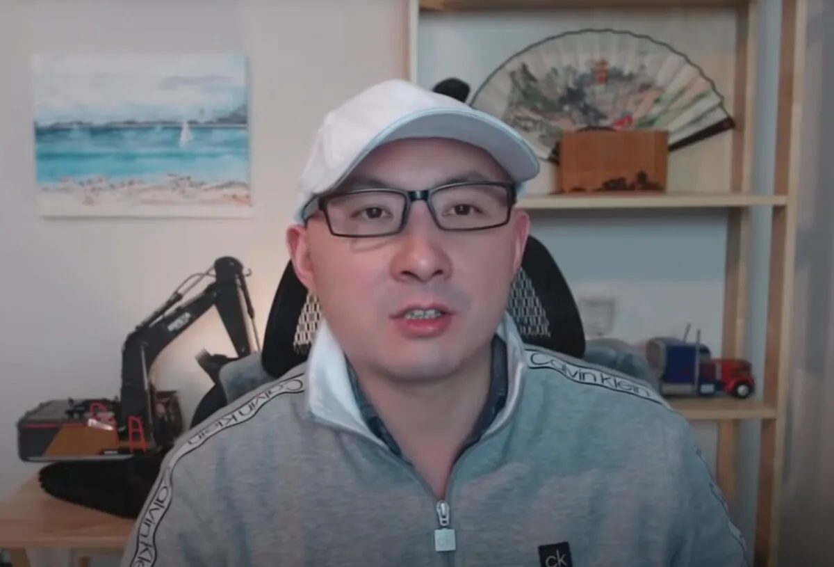 Zhou Qiang, the presenter of a weekly talkshow on YouTube, went missing in China on March 20, 2021. (Screenshot via The Epoch Times)