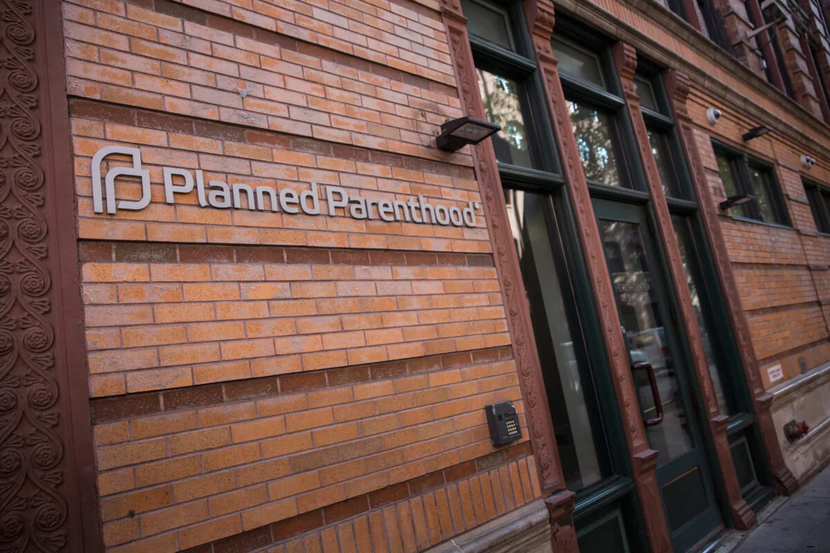 A Planned Parenthood office is seen in New York City on Nov. 30, 2015. (Andrew Burton/Getty Images)