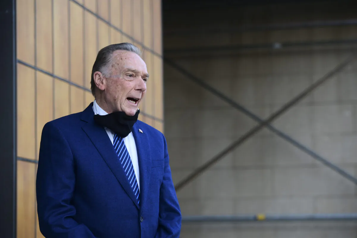 Conservative MP Peter Kent arrives to a meeting in Ottawa on Tuesday, Sept. 22, 2020. (Sean Kilpatrick/The Canadian Press)