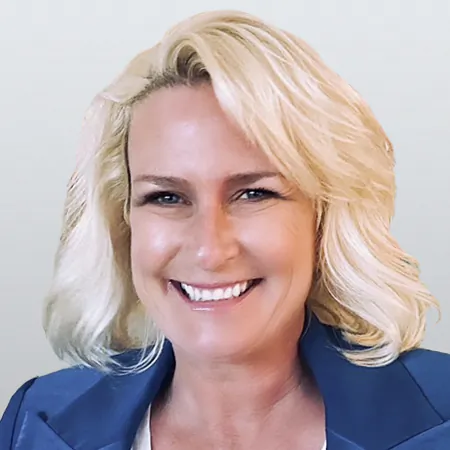 Julie Kelly