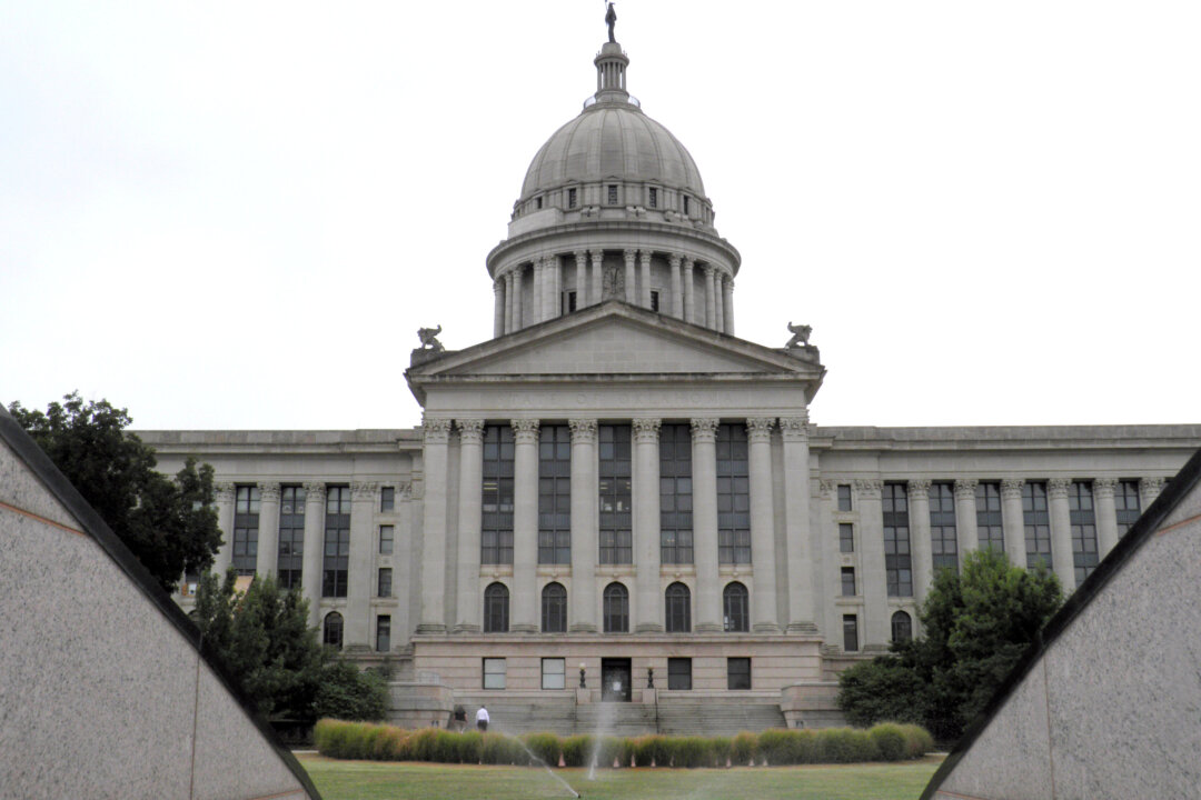 Oklahoma Passes 6-Week Abortion Ban