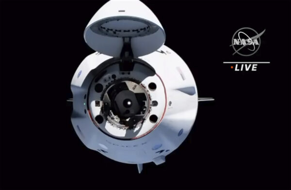 crew-dragon-spacecraf