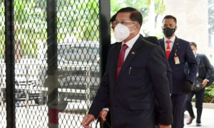 ASEAN Leaders Tell Burma Coup General to End Killings